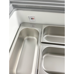 Vitrine à glace ventilée avec bac de stockage en dessous - capacité 10 x 5 litres -