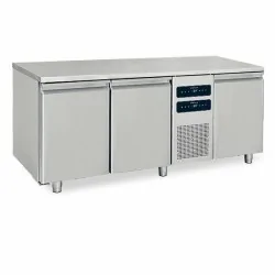 Table réfrigérée double température 3 portes GN 1/1, -2°+8°C/ -10°-22°C