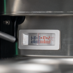 Professional Refrigerated Display - Temp Range -1 to +5°C - Size 2465x960x1235 mm