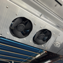 Congélateur Inox: Performance -22 à -18°C, Capacité 620/518 L, Dimensions 777x745x1895 mm